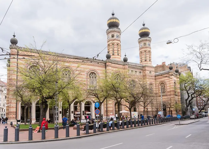 Designer Two Bedroom Apartament