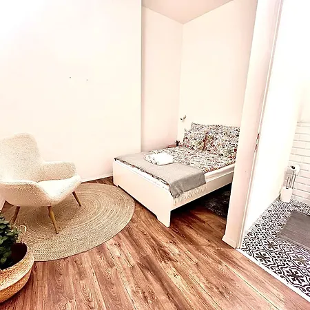 Designer Two Bedroom Apartament