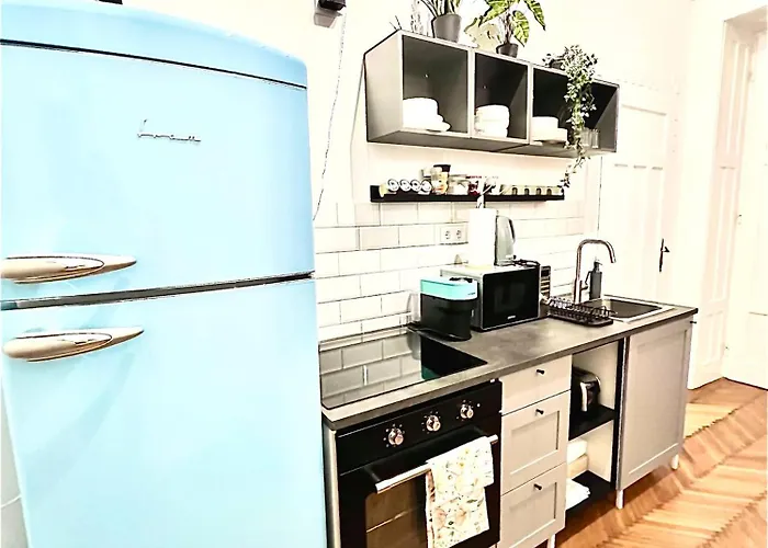 아파트 Designer Two Bedroom *